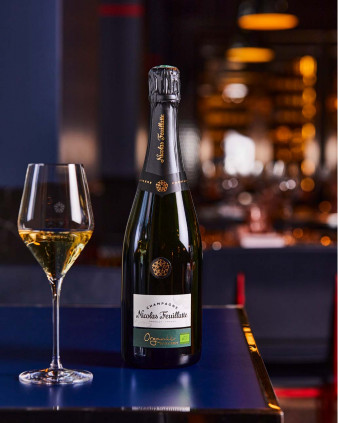 Organic Extra-Brut Champagne Nicolas Feuillatte - Lifestyle picture